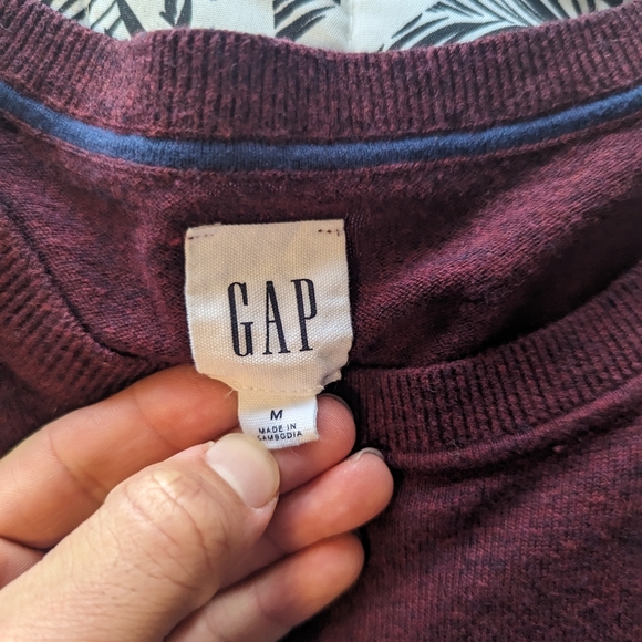 Gap sweater - Picture 3 of 4